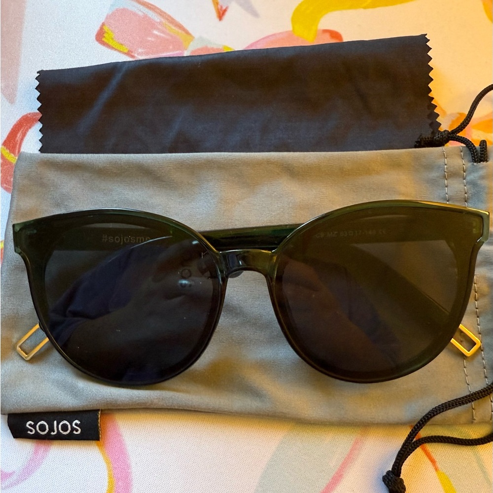 Sojos Women's Dark Green Sunglasses